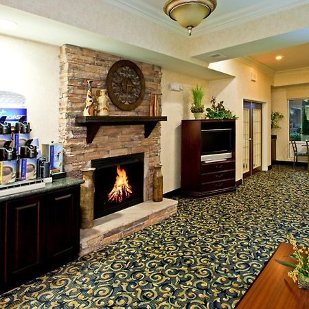Holiday Inn Express Hotel & Suites Frankfort By Ihg Exterior photo