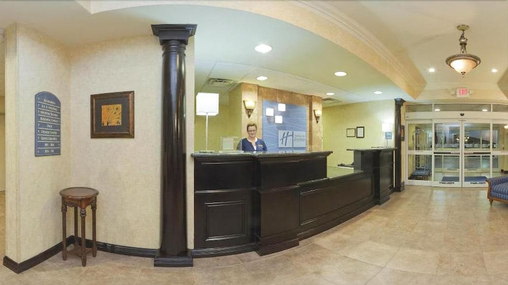 Holiday Inn Express Hotel & Suites Frankfort By Ihg Exterior photo
