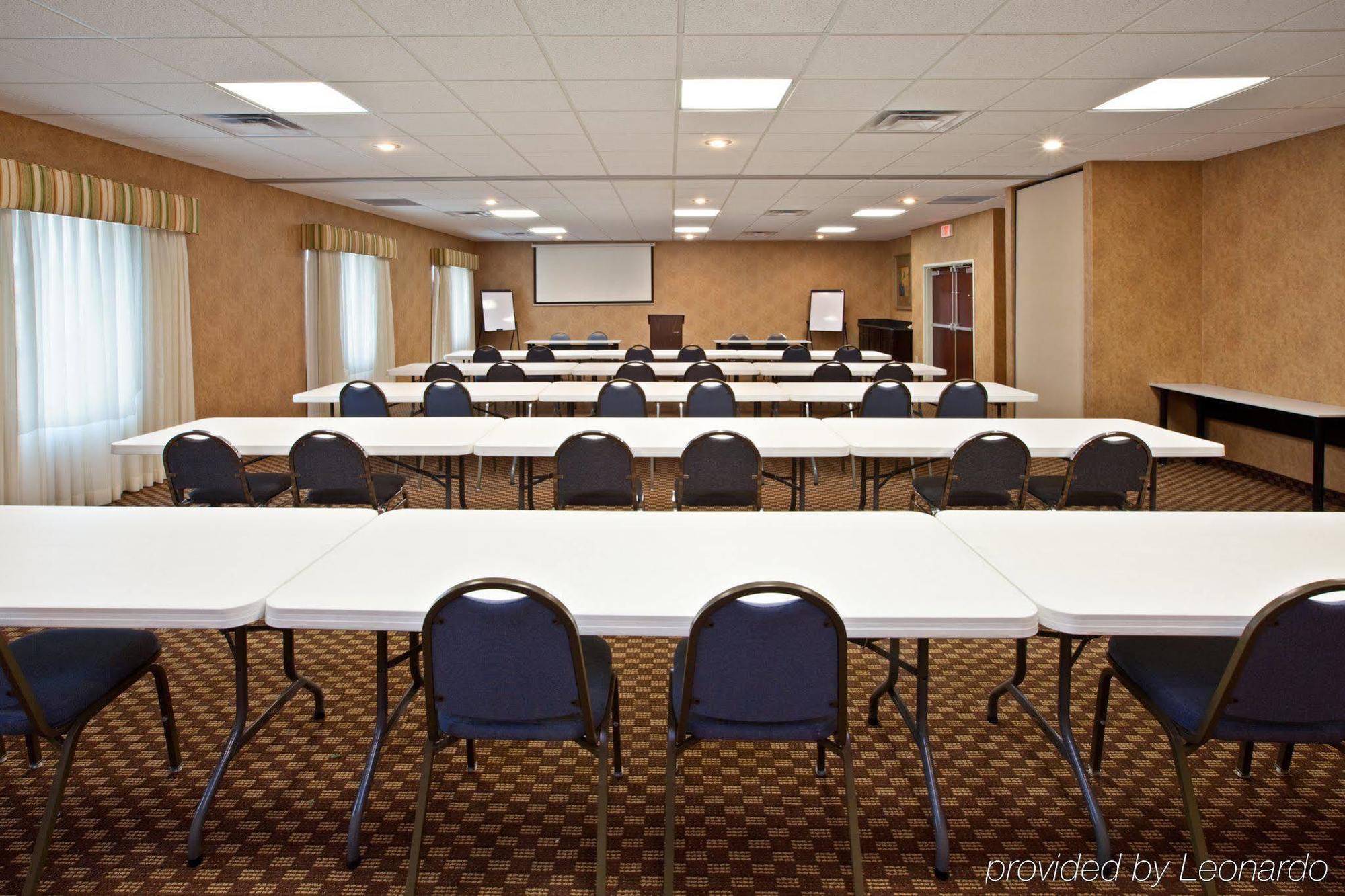 Holiday Inn Express Hotel & Suites Frankfort By Ihg Facilities photo