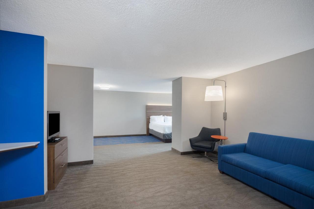 Holiday Inn Express Hotel & Suites Frankfort By Ihg Exterior photo